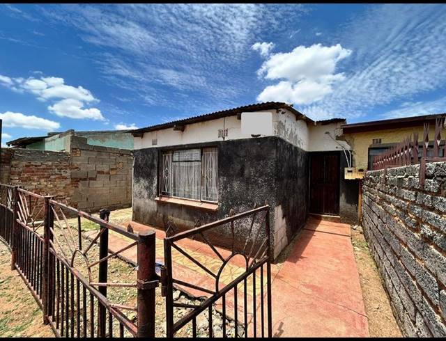 5 BEDROOM HOUSE FOR SALE IN KWA THEMA